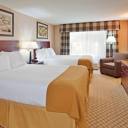 Holiday Inn Express Hotel & Suites Wichita Airport, An Ihg Hotel Ruang foto